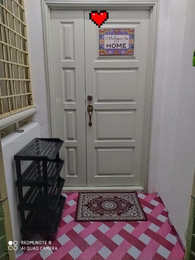 Pd Laguna Homestay Red Port Dickson Eksteriør billede