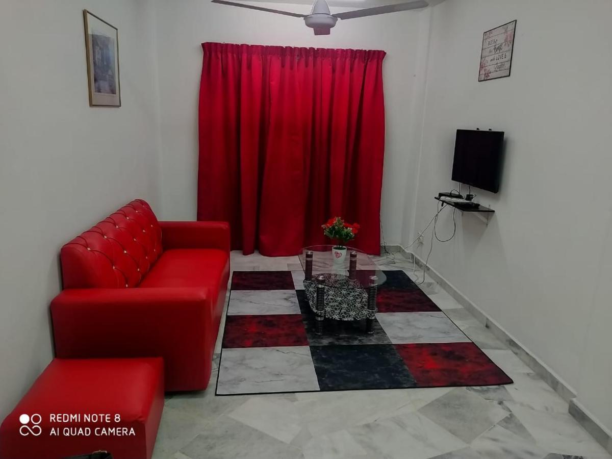 Pd Laguna Homestay Red Port Dickson Eksteriør billede
