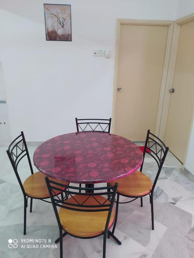 Pd Laguna Homestay Red Port Dickson Eksteriør billede